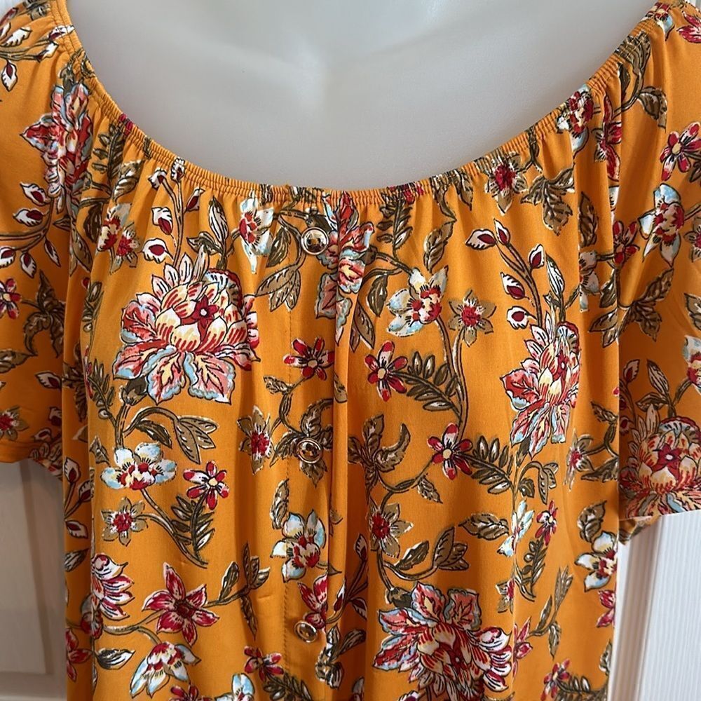 Floral Mustard Gold Yellow Modern Attraction Shirt Top Blouse Medium M NWT - Picture 4 of 6
